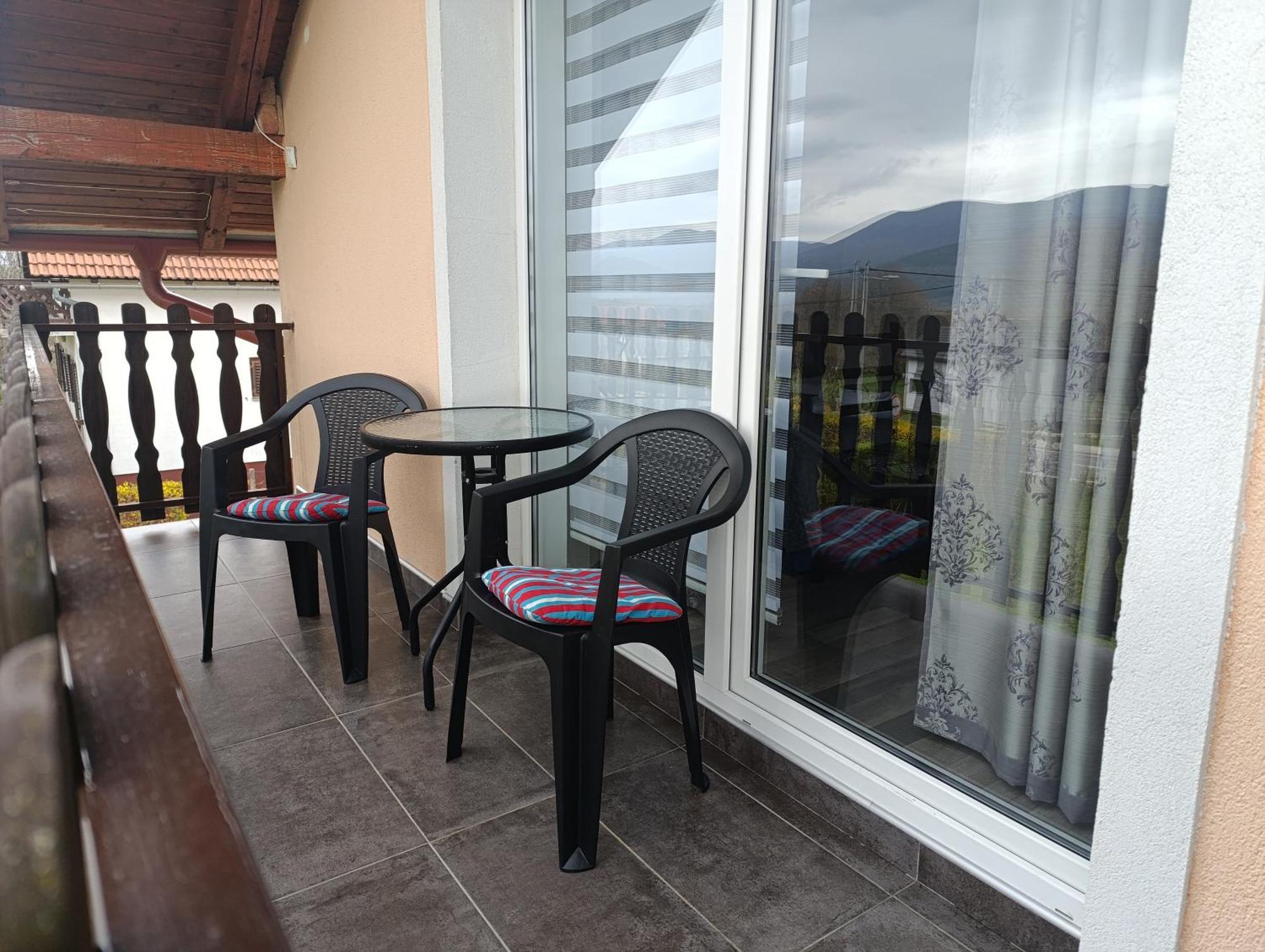 Guest House Toic Korenica Zimmer foto